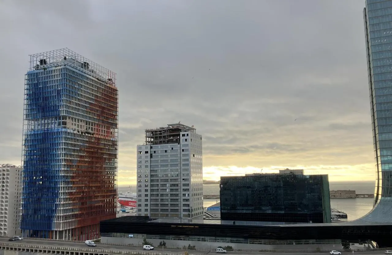 Διαμέρισμα Duplex - Vue Mer Exceptionnelle - Quartier Euromed-Avec Box Μασσαλία