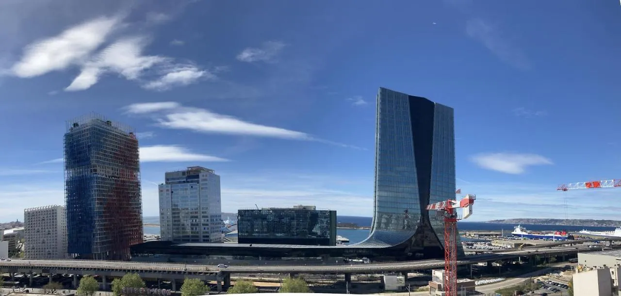Duplex - Vue Mer Exceptionnelle - Quartier Euromed-Avec Box Marseille